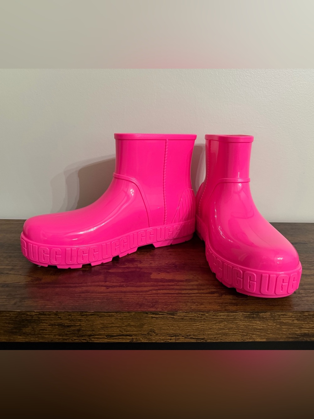 UGG Drizlita Taffy Pink Rain Boots - Picture 3 of 6